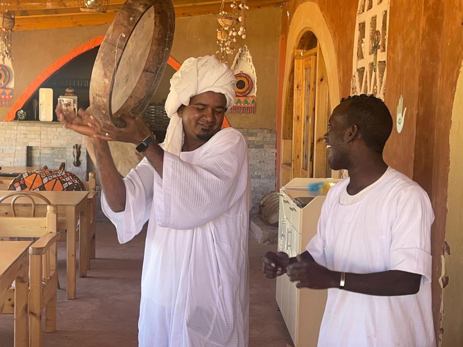 Kabara Nubian House Hotell Abu Simbel Rum bild